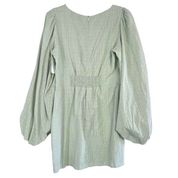 Petal And Pup Sage Green Emilina Long Sleeve V Neck Mini Dress Size Small - Picture 4 of 9